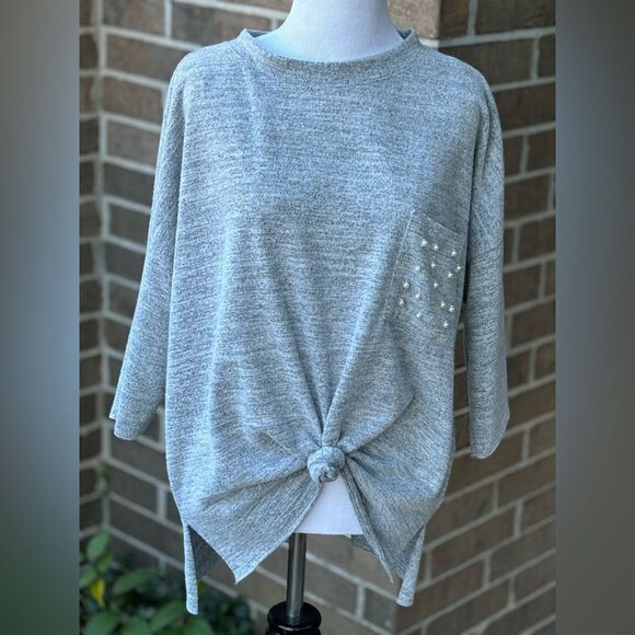 Xhilaration Gray 3/4 Sleeve Top with Pearl Detail size S - Picture 2 of 7